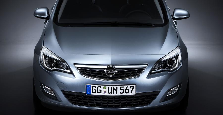  Opel Astra 5-Door 2009 года  (фото 27 из 170)